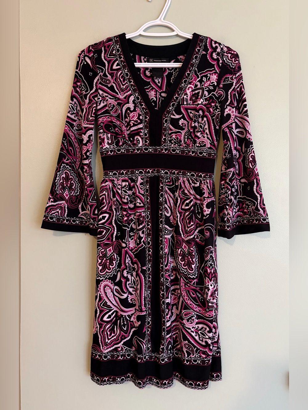 INC Dress XS Pink Paisley Y2K Boho Whimsigoth V-Neck Bell Sleeve Empire Waist